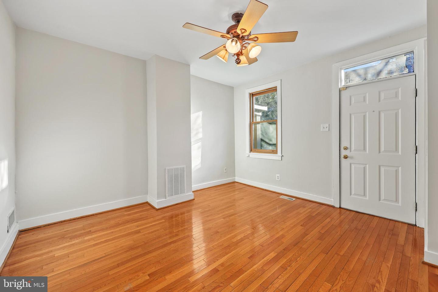 1528 8TH ST NW, WASHINGTON, District Of Columbia 20001, 3 Bedrooms Bedrooms, ,2 BathroomsBathrooms,Residential,For sale,1528 8TH ST NW,DCDC2211156 MLS # DCDC2211156
