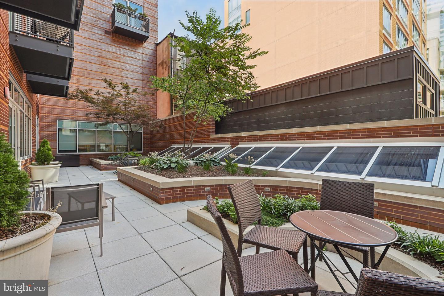 1515 15TH ST NW #406, WASHINGTON, District Of Columbia 20005, 1 Bedroom Bedrooms, ,1 BathroomBathrooms,Residential,For sale,1515 15TH ST NW #406,DCDC2211158 MLS # DCDC2211158