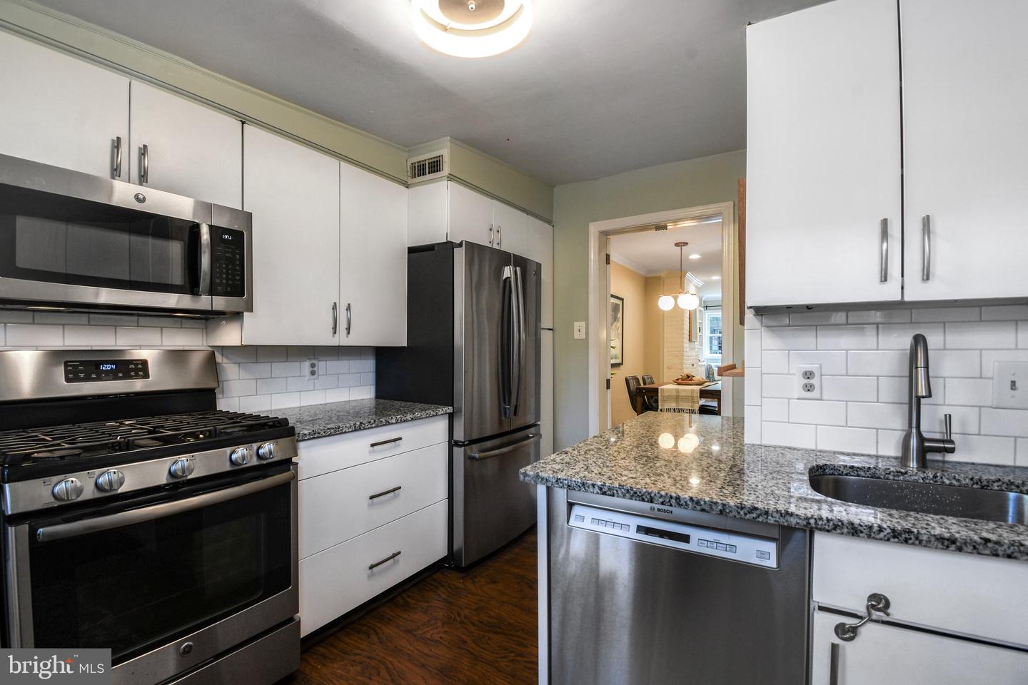 525 6TH ST SE, WASHINGTON, District Of Columbia 20003, 2 Bedrooms Bedrooms, 7 Rooms Rooms,1 BathroomBathrooms,Residential,For sale,525 6TH ST SE,DCDC2211162 MLS # DCDC2211162