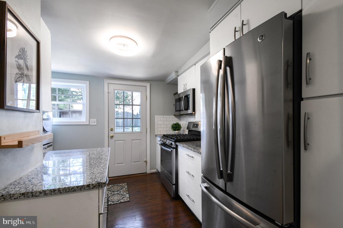 525 6TH ST SE, WASHINGTON, District Of Columbia 20003, 2 Bedrooms Bedrooms, 7 Rooms Rooms,1 BathroomBathrooms,Residential,For sale,525 6TH ST SE,DCDC2211162 MLS # DCDC2211162
