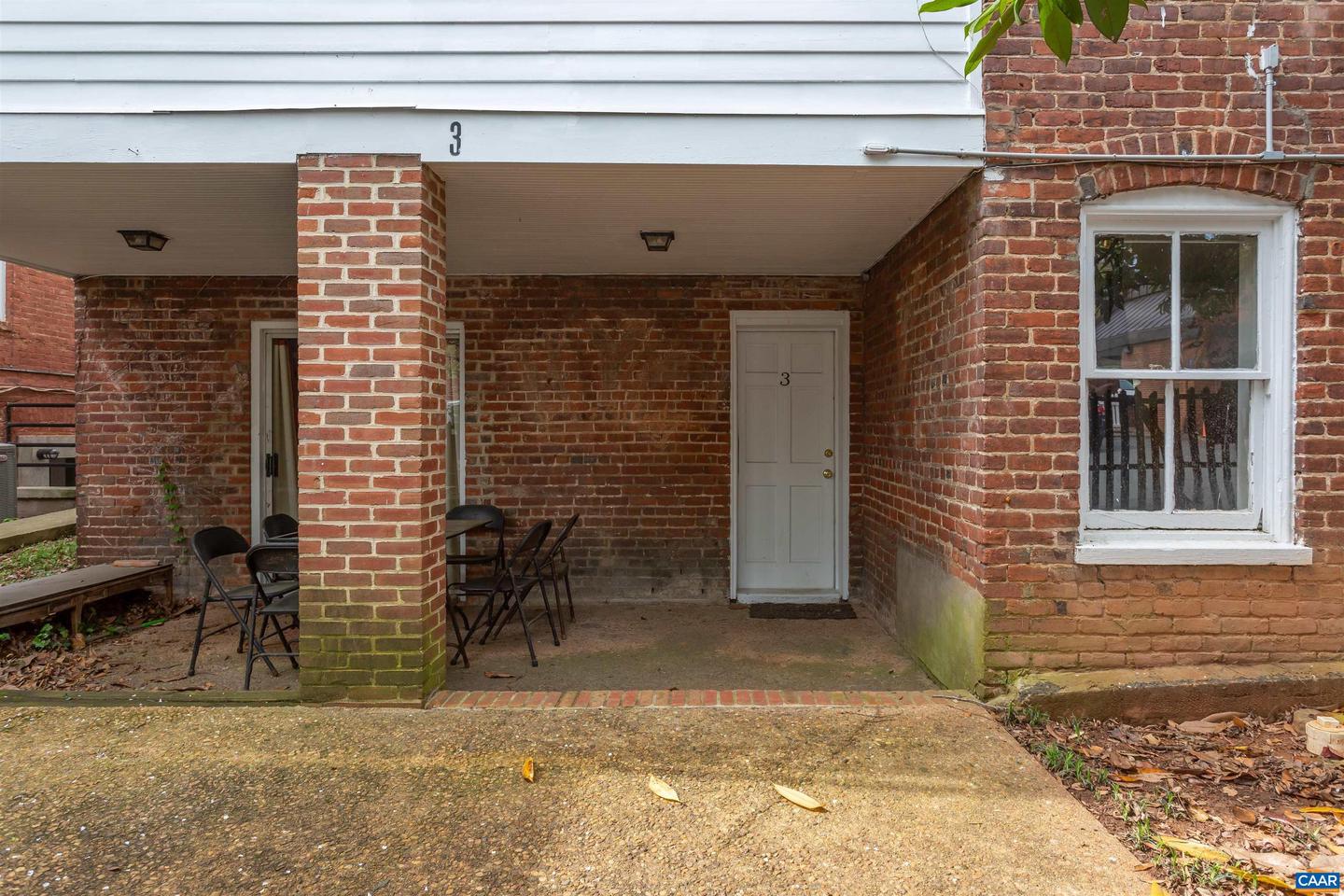 615 E HIGH ST, CHARLOTTESVILLE, Virginia 22902, 5 Bedrooms Bedrooms, ,3 BathroomsBathrooms,Residential,For sale,615 E HIGH ST,666922 MLS # 666922