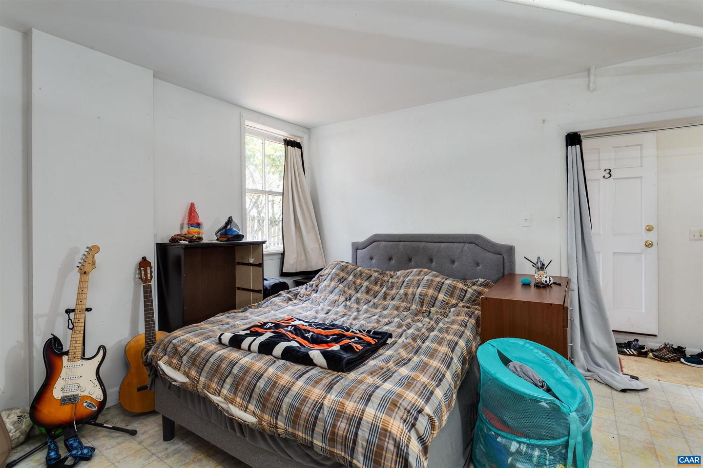 615 E HIGH ST, CHARLOTTESVILLE, Virginia 22902, 5 Bedrooms Bedrooms, ,3 BathroomsBathrooms,Residential,For sale,615 E HIGH ST,666922 MLS # 666922