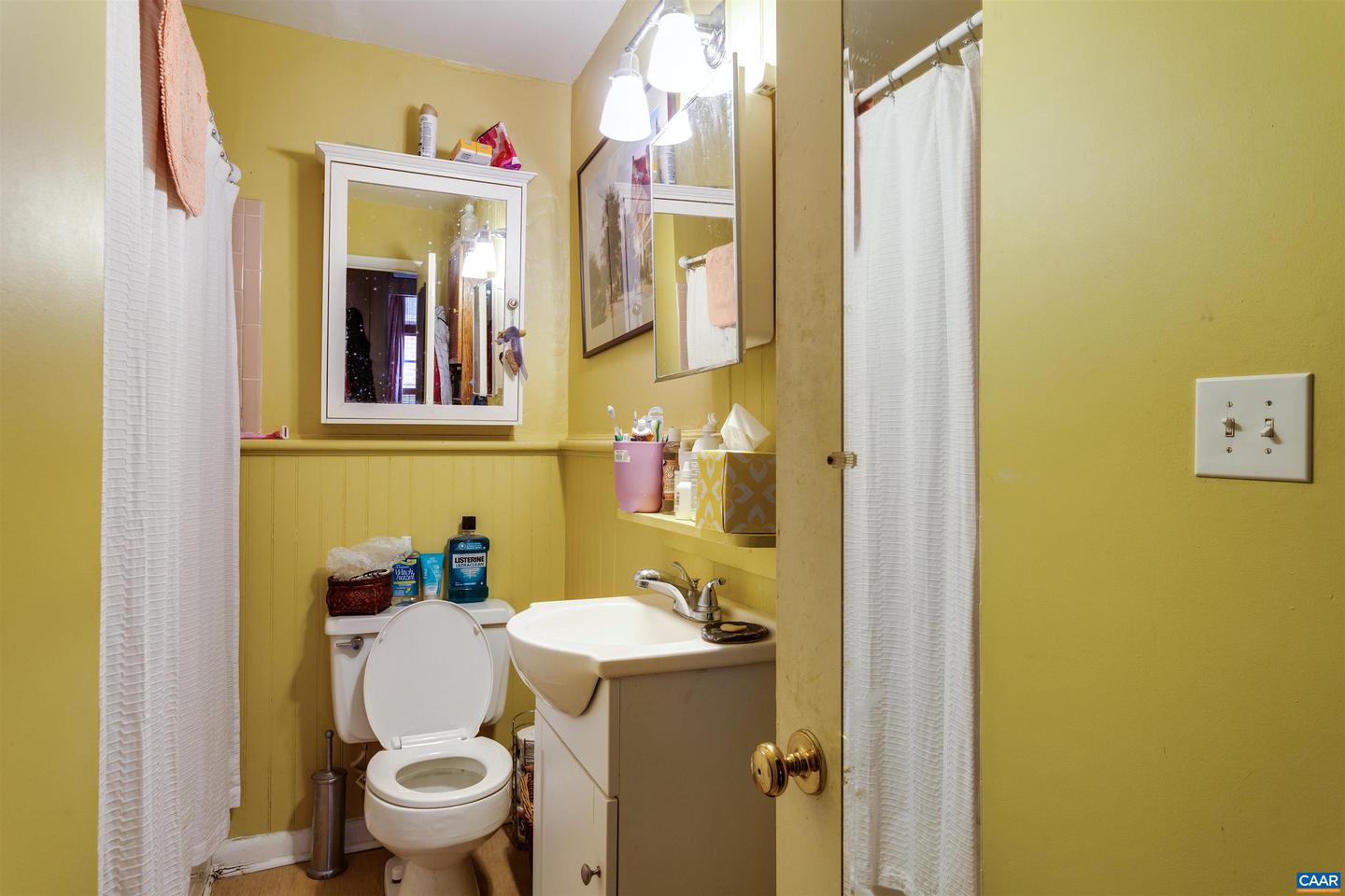 615 E HIGH ST, CHARLOTTESVILLE, Virginia 22902, 5 Bedrooms Bedrooms, ,3 BathroomsBathrooms,Residential,For sale,615 E HIGH ST,666922 MLS # 666922