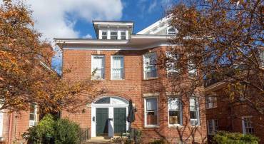 615 E HIGH ST, CHARLOTTESVILLE, Virginia 22902, 5 Bedrooms Bedrooms, ,3 BathroomsBathrooms,Residential,For sale,615 E HIGH ST,666922 MLS # 666922