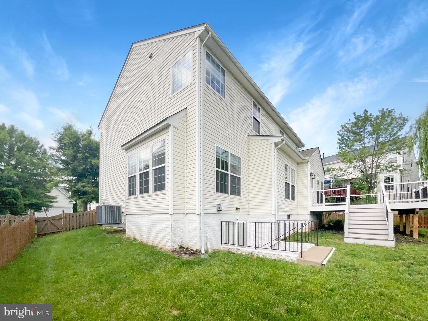 8637 HUDDERSFIELD WAY, BRISTOW, Virginia 20136, 5 Bedrooms Bedrooms, ,2 BathroomsBathrooms,Residential,For sale,8637 HUDDERSFIELD WAY,VAPW2099608 MLS # VAPW2099608