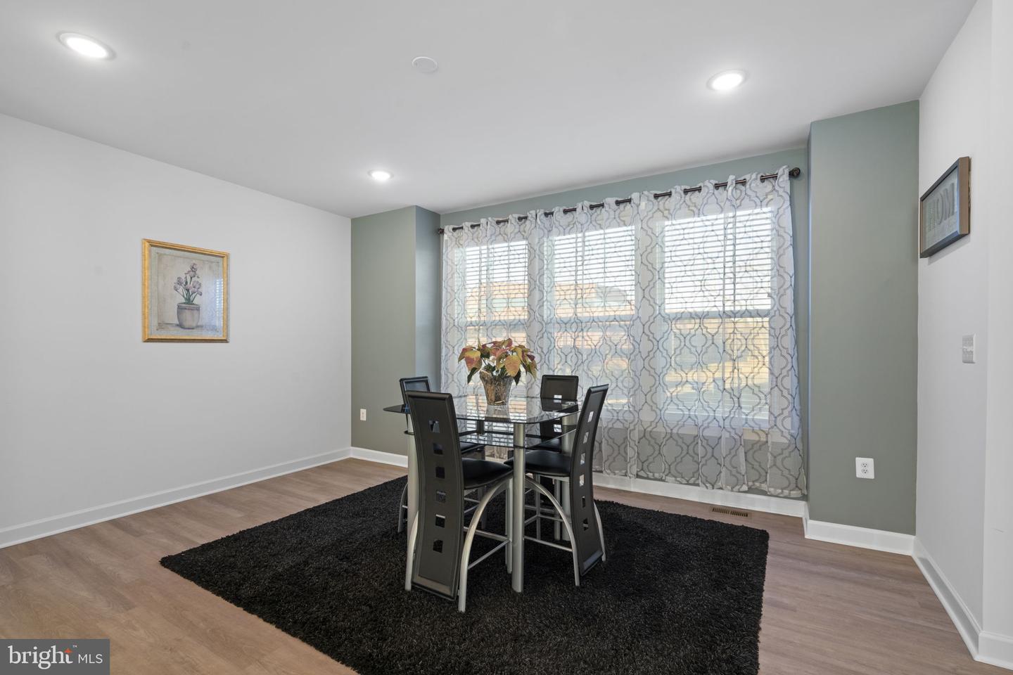 14303 YESLER AVE, CHANTILLY, Virginia 20151, 3 Bedrooms Bedrooms, ,2 BathroomsBathrooms,Residential,For sale,14303 YESLER AVE,VAFX2256466 MLS # VAFX2256466