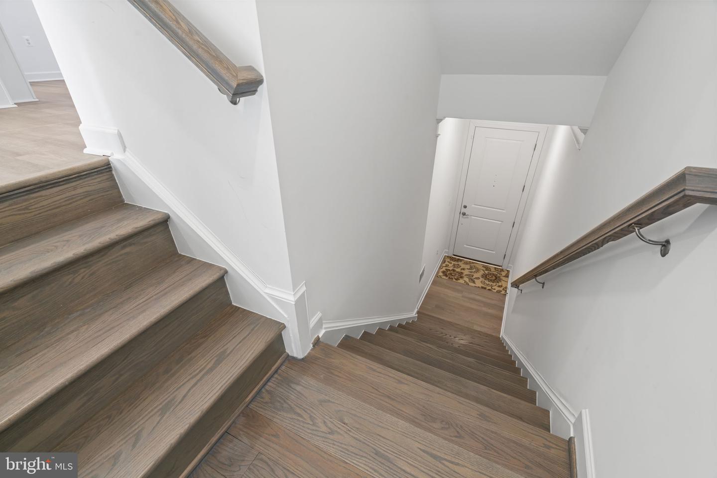 14303 YESLER AVE, CHANTILLY, Virginia 20151, 3 Bedrooms Bedrooms, ,2 BathroomsBathrooms,Residential,For sale,14303 YESLER AVE,VAFX2256466 MLS # VAFX2256466