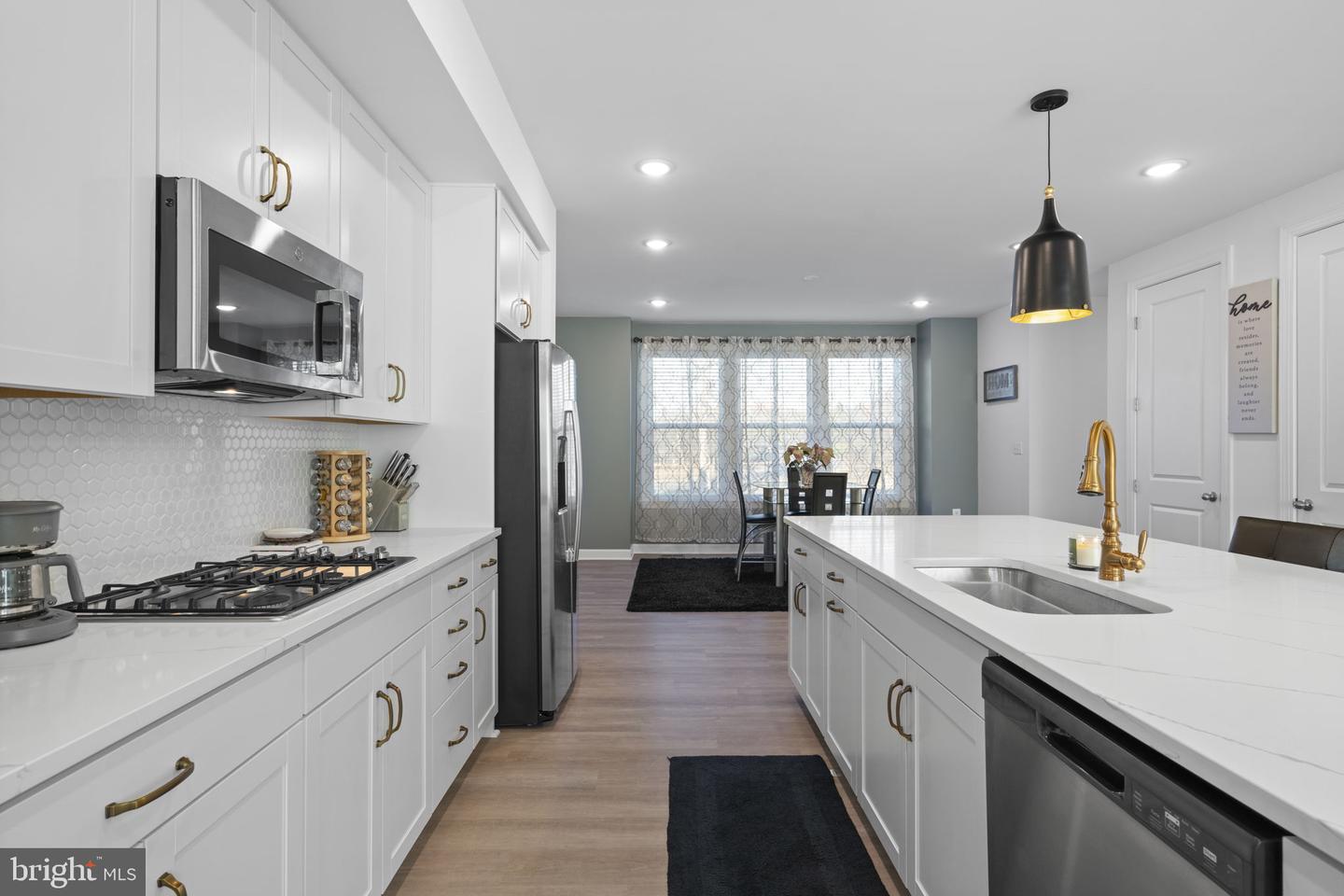 14303 YESLER AVE, CHANTILLY, Virginia 20151, 3 Bedrooms Bedrooms, ,2 BathroomsBathrooms,Residential,For sale,14303 YESLER AVE,VAFX2256466 MLS # VAFX2256466