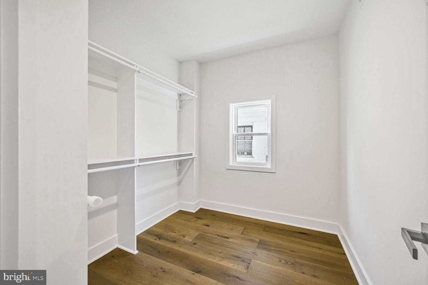 5310 14TH ST NW, WASHINGTON, District Of Columbia 20011, 7 Bedrooms Bedrooms, 10 Rooms Rooms,6 BathroomsBathrooms,Residential,For sale,5310 14TH ST NW,DCDC2211076 MLS # DCDC2211076