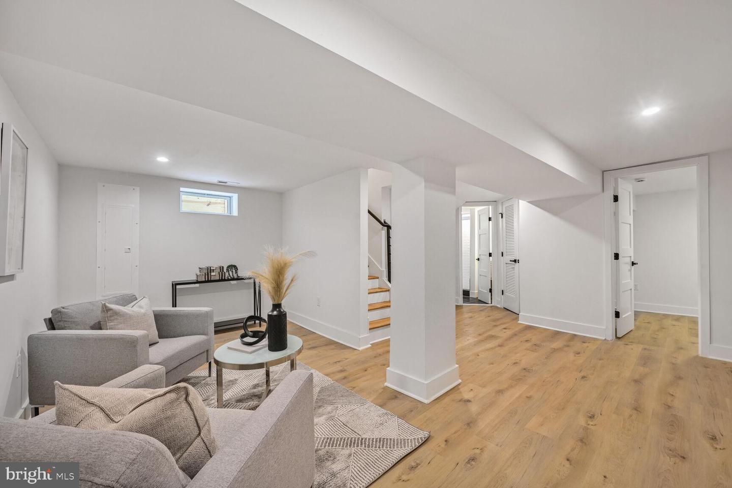 5310 14TH ST NW, WASHINGTON, District Of Columbia 20011, 7 Bedrooms Bedrooms, 10 Rooms Rooms,6 BathroomsBathrooms,Residential,For sale,5310 14TH ST NW,DCDC2211076 MLS # DCDC2211076