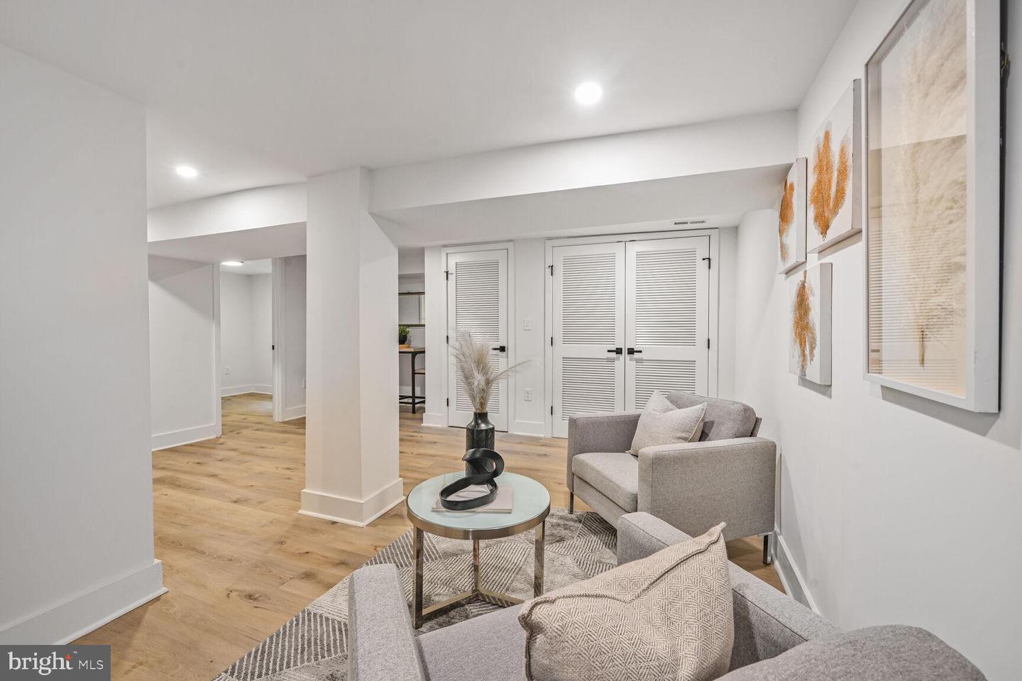 5310 14TH ST NW, WASHINGTON, District Of Columbia 20011, 7 Bedrooms Bedrooms, 10 Rooms Rooms,6 BathroomsBathrooms,Residential,For sale,5310 14TH ST NW,DCDC2211076 MLS # DCDC2211076