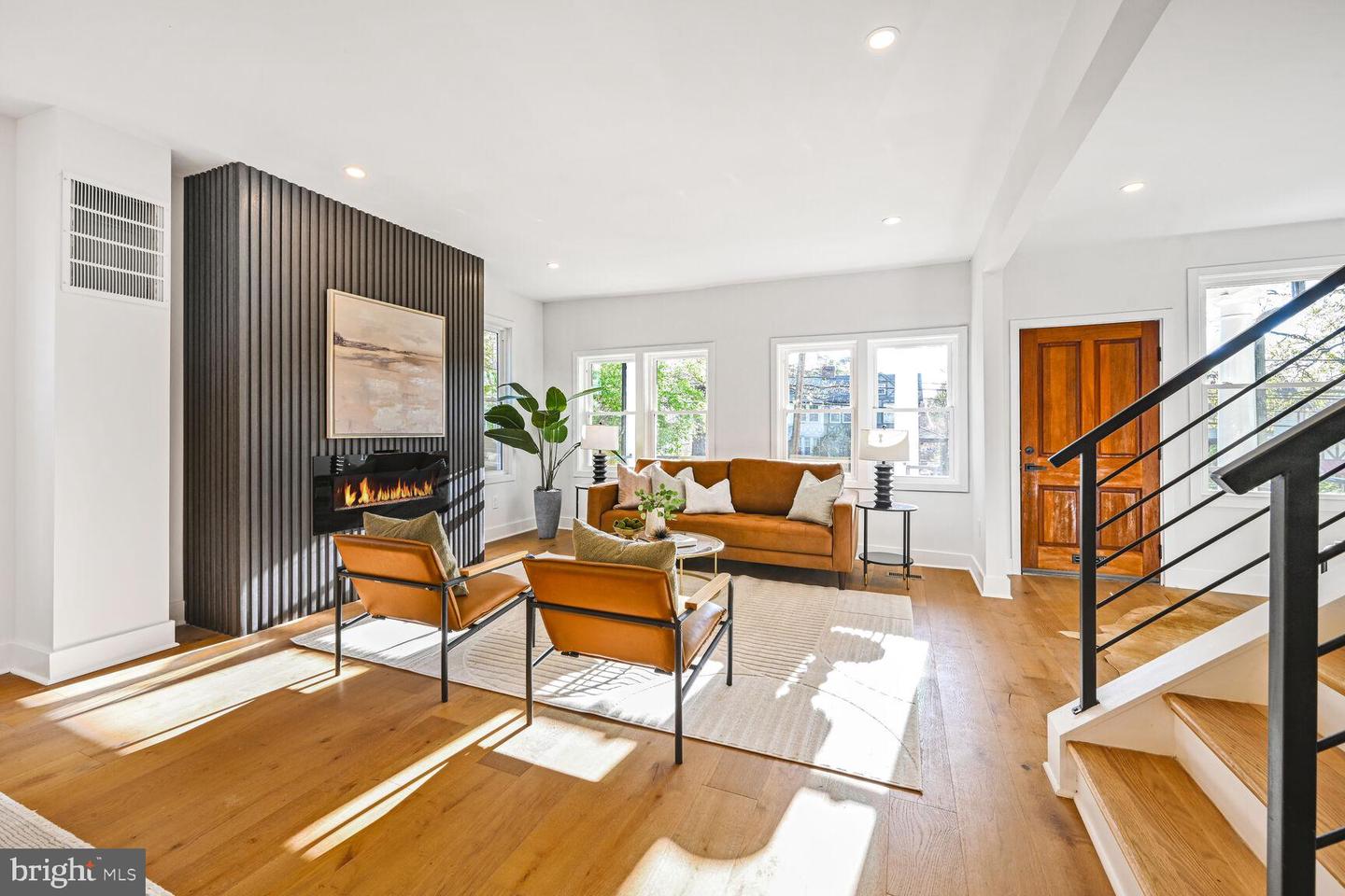 5310 14TH ST NW, WASHINGTON, District Of Columbia 20011, 7 Bedrooms Bedrooms, 10 Rooms Rooms,6 BathroomsBathrooms,Residential,For sale,5310 14TH ST NW,DCDC2211076 MLS # DCDC2211076