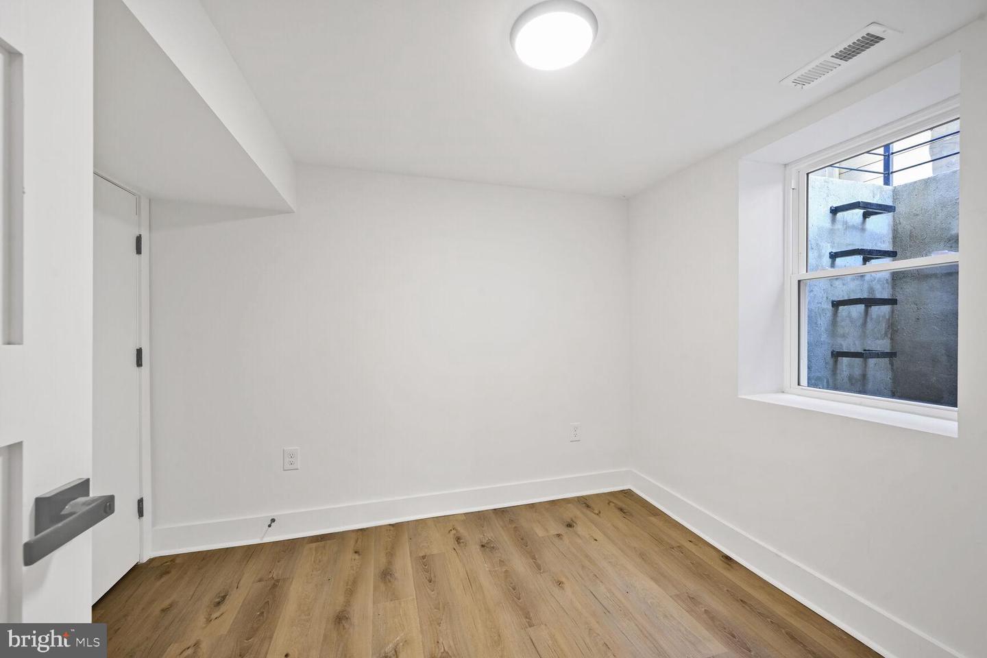 5310 14TH ST NW, WASHINGTON, District Of Columbia 20011, 7 Bedrooms Bedrooms, 10 Rooms Rooms,6 BathroomsBathrooms,Residential,For sale,5310 14TH ST NW,DCDC2211076 MLS # DCDC2211076