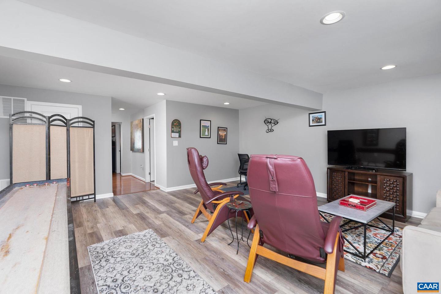 2014 BETHPAGE CT, CHARLOTTESVILLE, Virginia 22901, 4 Bedrooms Bedrooms, ,3 BathroomsBathrooms,Residential,For sale,2014 BETHPAGE CT,666911 MLS # 666911