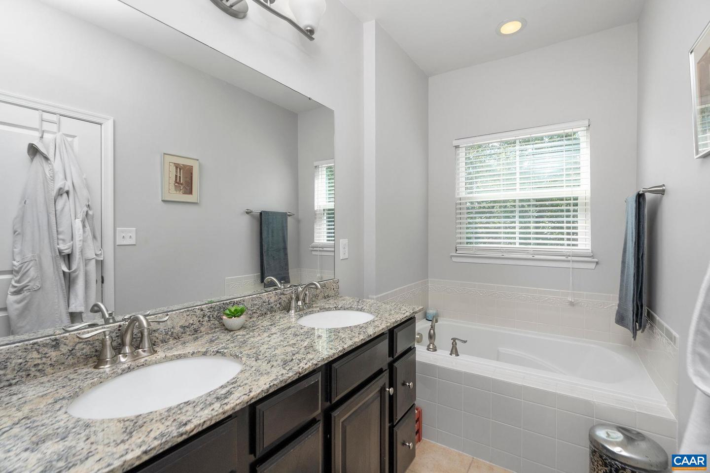 2014 BETHPAGE CT, CHARLOTTESVILLE, Virginia 22901, 4 Bedrooms Bedrooms, ,3 BathroomsBathrooms,Residential,For sale,2014 BETHPAGE CT,666911 MLS # 666911