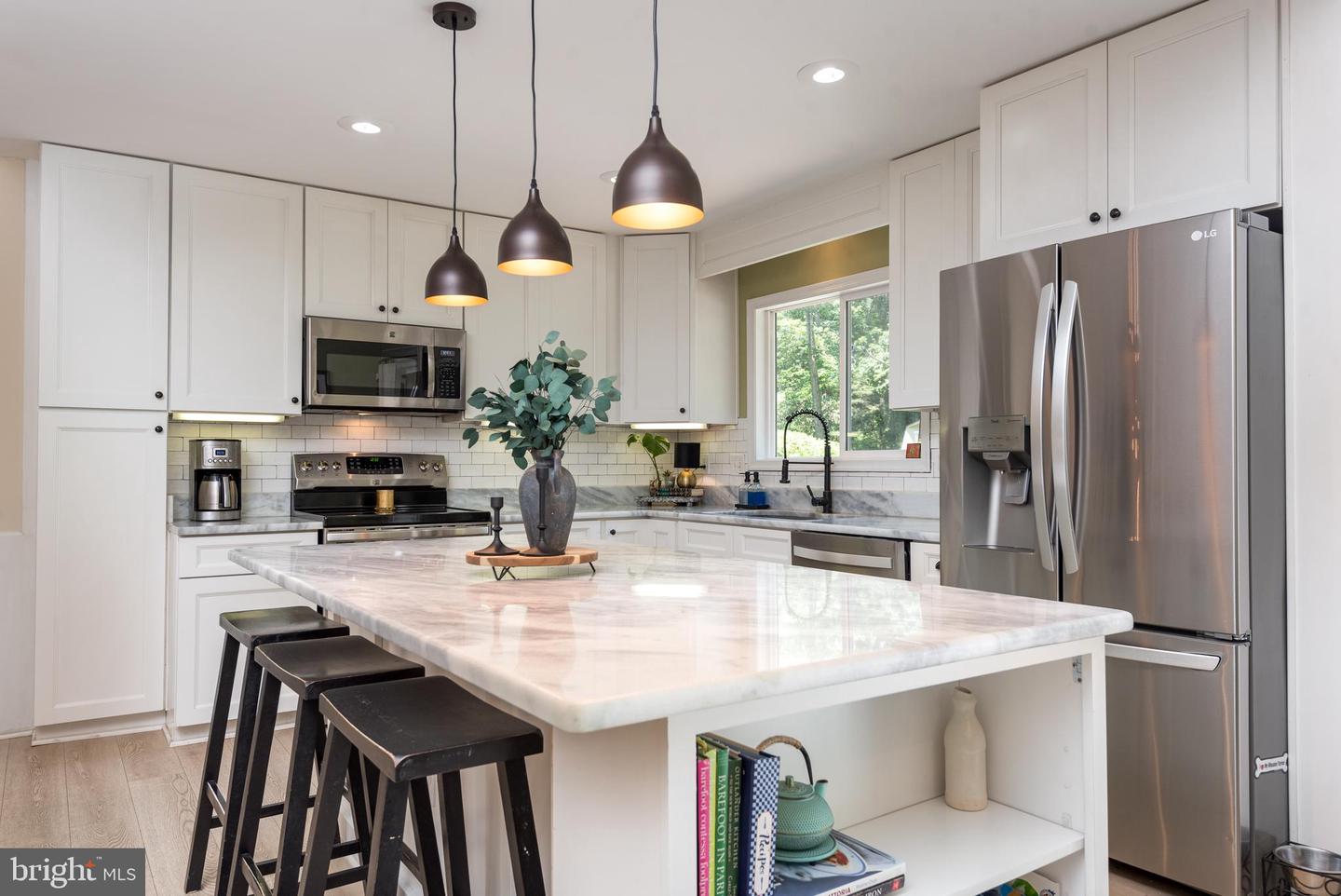 6444 DUHOLLOW RD, WARRENTON, Virginia 20187, 5 Bedrooms Bedrooms, ,3 BathroomsBathrooms,Residential,For sale,6444 DUHOLLOW RD,VAFQ2017522 MLS # VAFQ2017522