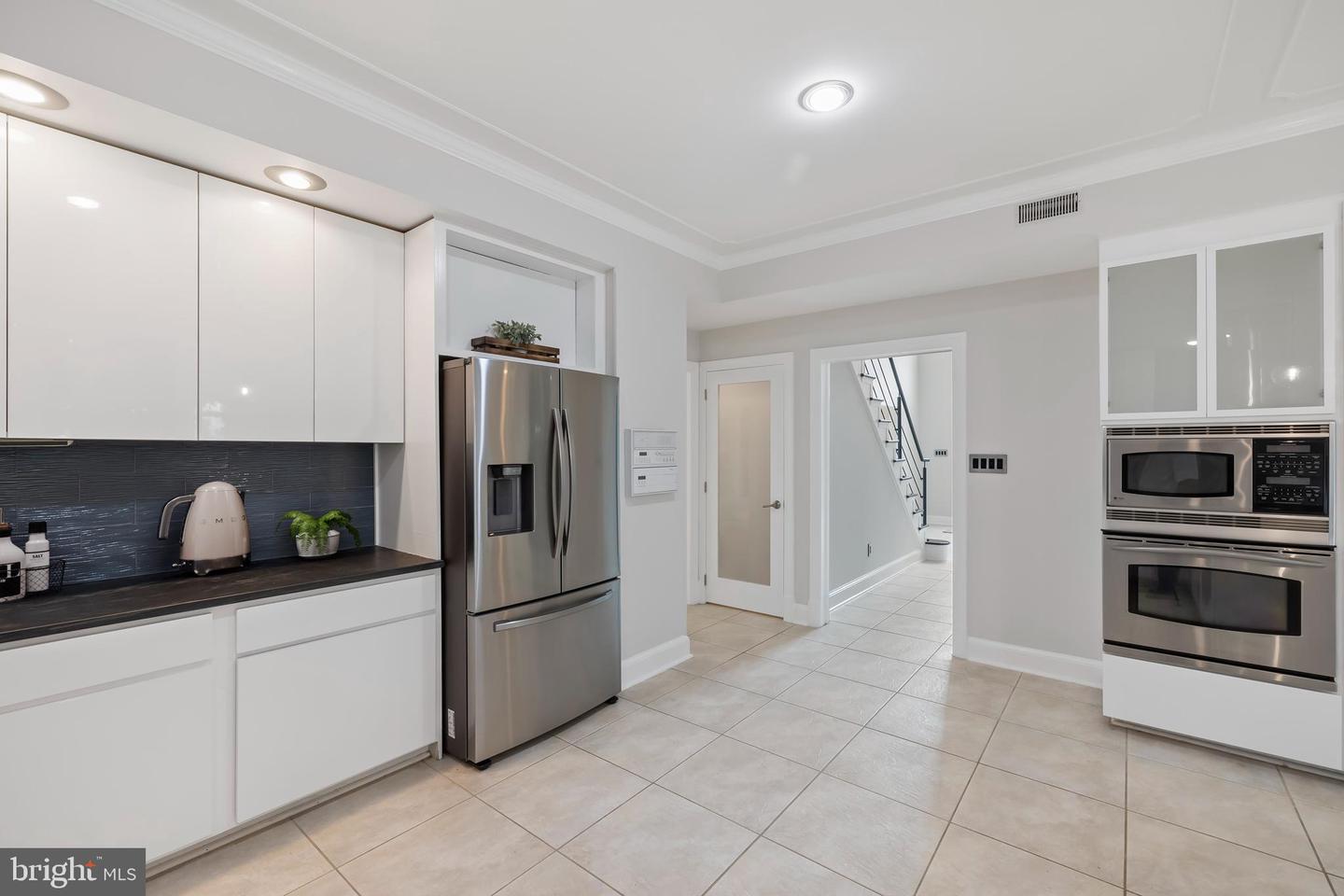 8126 HADDINGTON CT, FAIRFAX STATION, Virginia 22039, 4 Bedrooms Bedrooms, ,5 BathroomsBathrooms,Residential,For sale,8126 HADDINGTON CT,VAFX2218974 MLS # VAFX2218974