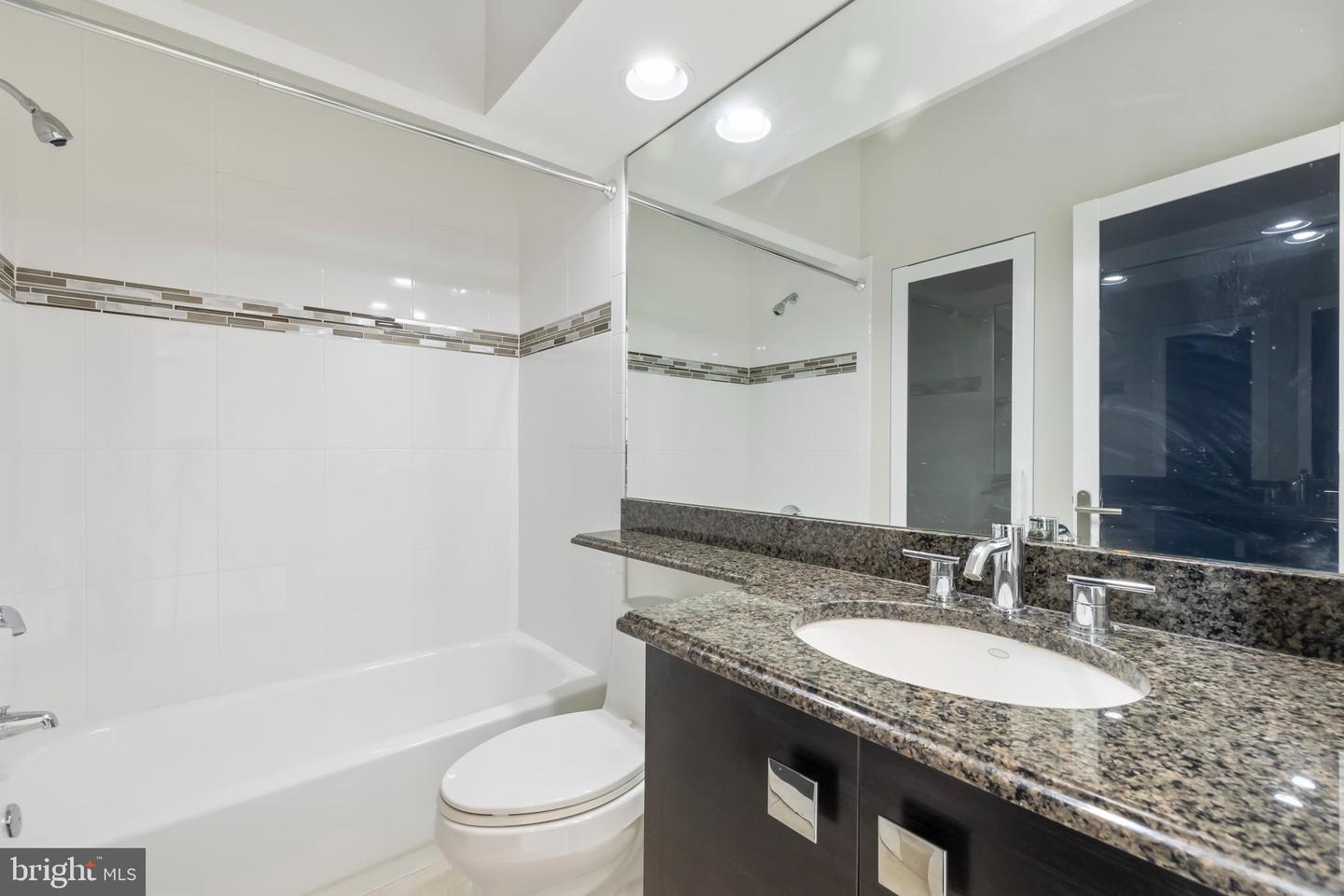 8126 HADDINGTON CT, FAIRFAX STATION, Virginia 22039, 4 Bedrooms Bedrooms, ,5 BathroomsBathrooms,Residential,For sale,8126 HADDINGTON CT,VAFX2218974 MLS # VAFX2218974