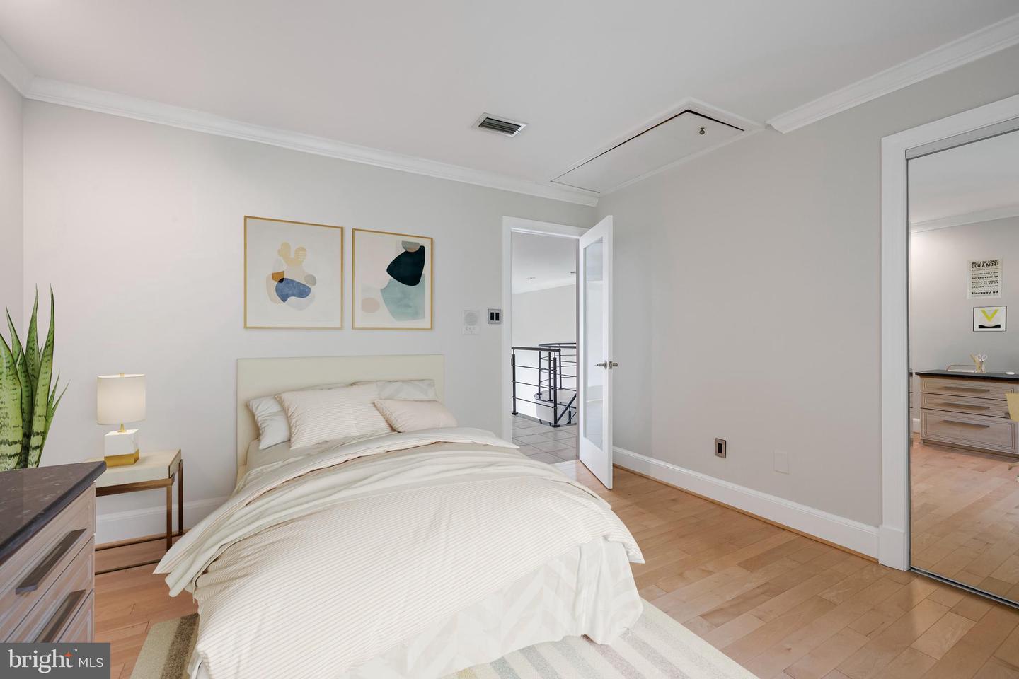 8126 HADDINGTON CT, FAIRFAX STATION, Virginia 22039, 4 Bedrooms Bedrooms, ,5 BathroomsBathrooms,Residential,For sale,8126 HADDINGTON CT,VAFX2218974 MLS # VAFX2218974