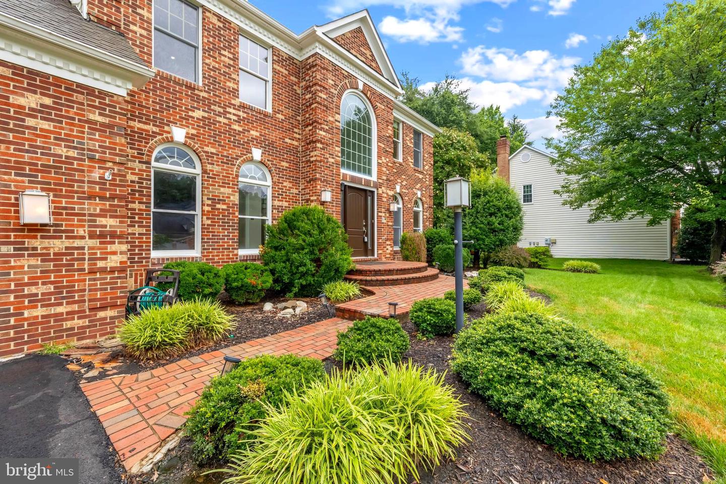 8126 HADDINGTON CT, FAIRFAX STATION, Virginia 22039, 4 Bedrooms Bedrooms, ,5 BathroomsBathrooms,Residential,For sale,8126 HADDINGTON CT,VAFX2218974 MLS # VAFX2218974