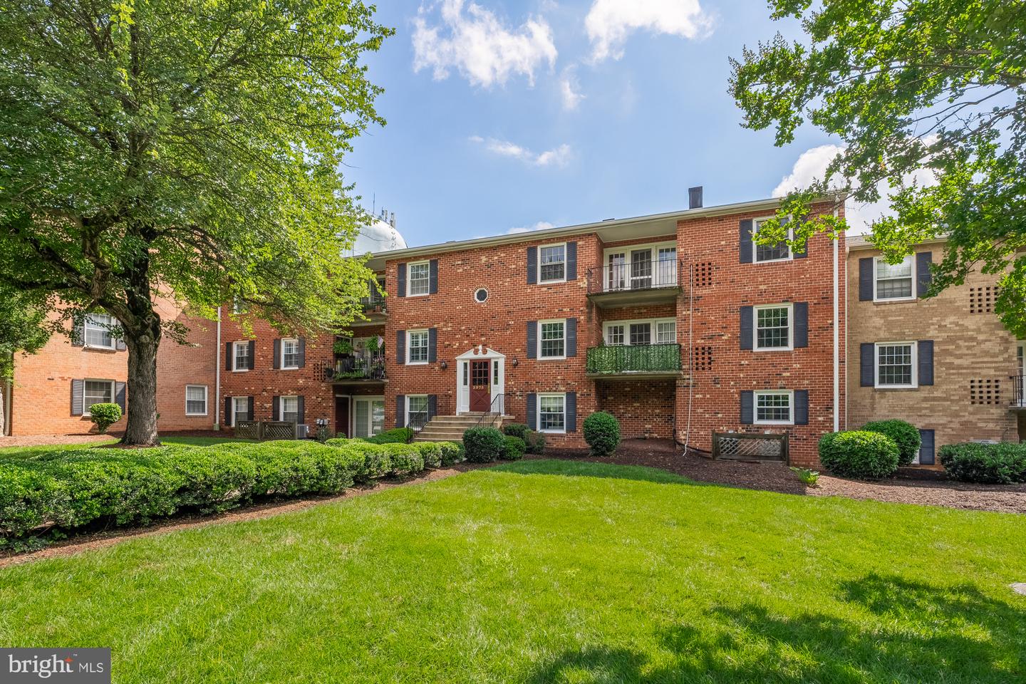 3975 LYNDHURST DR #103, FAIRFAX, Virginia 22031, 1 Bedroom Bedrooms, ,1 BathroomBathrooms,Residential,For sale,3975 LYNDHURST DR #103,VAFC2005814 MLS # VAFC2005814