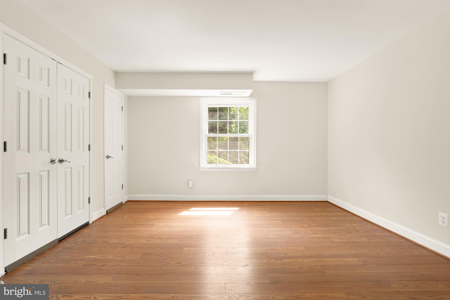 3975 LYNDHURST DR #103, FAIRFAX, Virginia 22031, 1 Bedroom Bedrooms, ,1 BathroomBathrooms,Residential,For sale,3975 LYNDHURST DR #103,VAFC2005814 MLS # VAFC2005814
