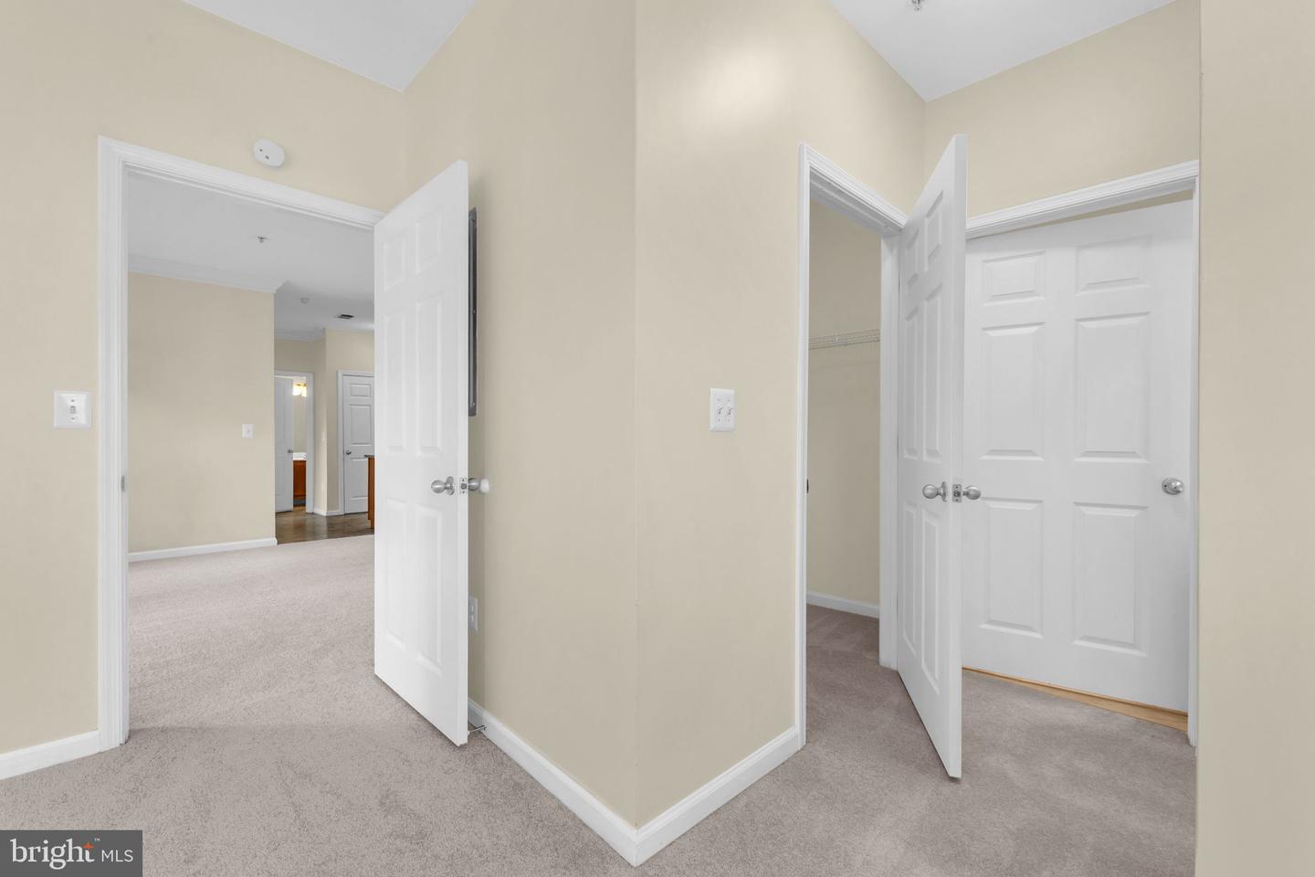 4850 EISENHOWER AVE #201, ALEXANDRIA, Virginia 22304, 2 Bedrooms Bedrooms, ,2 BathroomsBathrooms,Residential,For sale,4850 EISENHOWER AVE #201,VAAX2043484 MLS # VAAX2043484