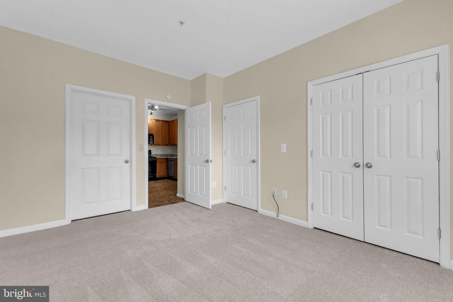 4850 EISENHOWER AVE #201, ALEXANDRIA, Virginia 22304, 2 Bedrooms Bedrooms, ,2 BathroomsBathrooms,Residential,For sale,4850 EISENHOWER AVE #201,VAAX2043484 MLS # VAAX2043484