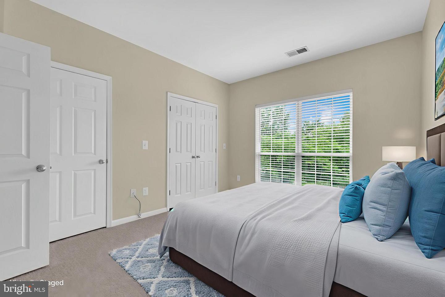 4850 EISENHOWER AVE #201, ALEXANDRIA, Virginia 22304, 2 Bedrooms Bedrooms, ,2 BathroomsBathrooms,Residential,For sale,4850 EISENHOWER AVE #201,VAAX2043484 MLS # VAAX2043484