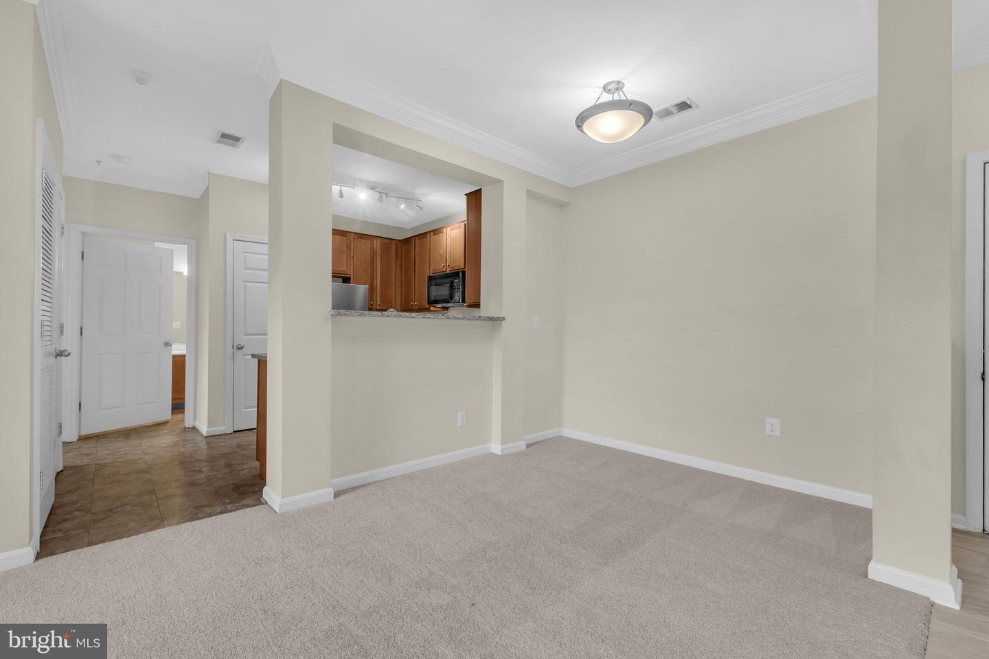 4850 EISENHOWER AVE #201, ALEXANDRIA, Virginia 22304, 2 Bedrooms Bedrooms, ,2 BathroomsBathrooms,Residential,For sale,4850 EISENHOWER AVE #201,VAAX2043484 MLS # VAAX2043484