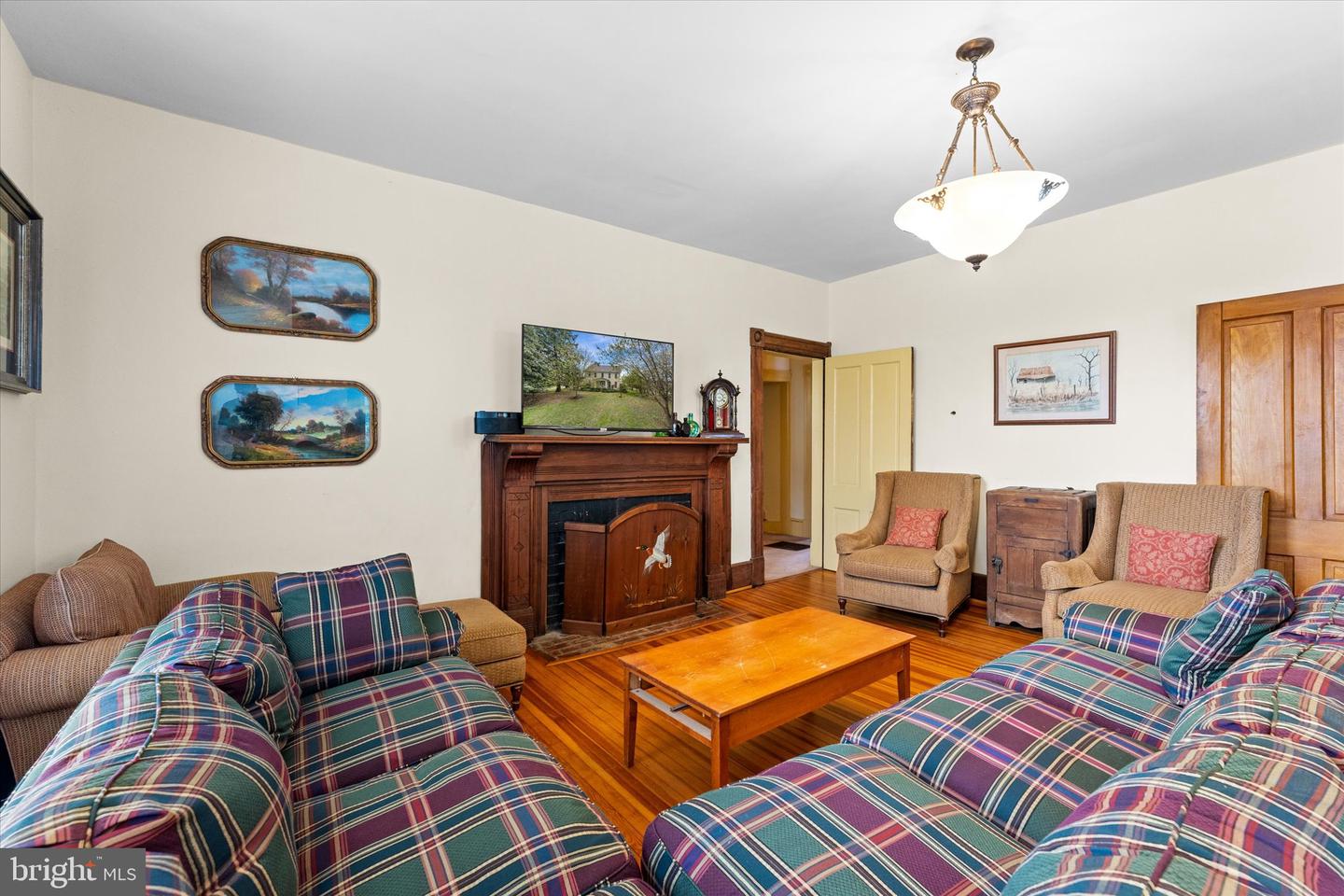 36625 SHOEMAKER SCHOOL RD, PURCELLVILLE, Virginia 20132, 5 Bedrooms Bedrooms, ,2 BathroomsBathrooms,Residential,For sale,36625 SHOEMAKER SCHOOL RD,VALO2093442 MLS # VALO2093442