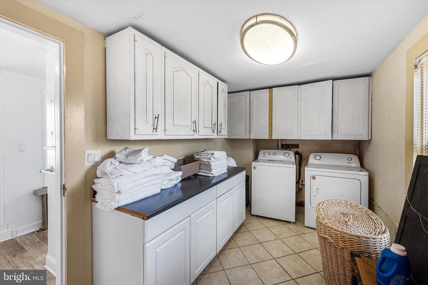36625 SHOEMAKER SCHOOL RD, PURCELLVILLE, Virginia 20132, 5 Bedrooms Bedrooms, ,2 BathroomsBathrooms,Residential,For sale,36625 SHOEMAKER SCHOOL RD,VALO2093442 MLS # VALO2093442