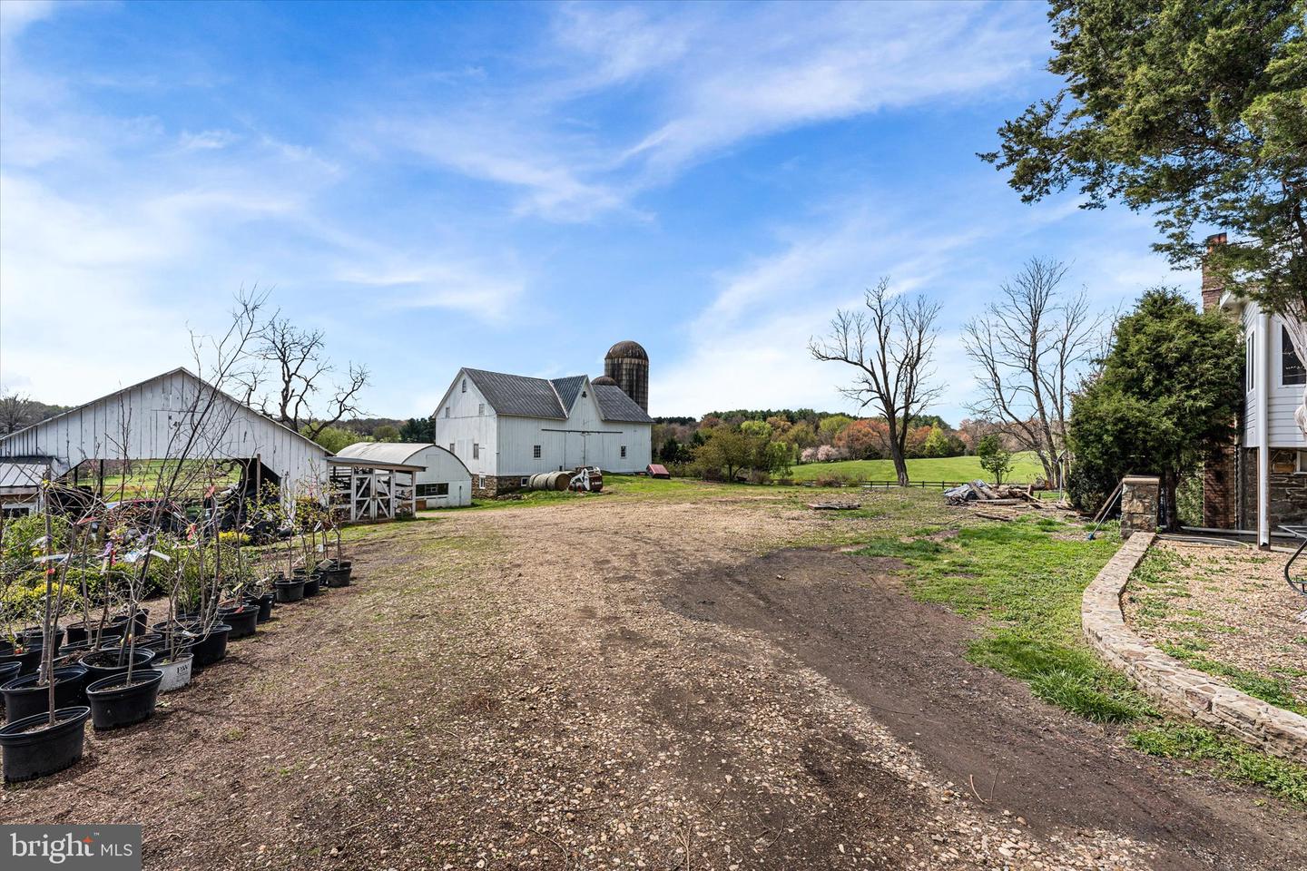 36625 SHOEMAKER SCHOOL RD, PURCELLVILLE, Virginia 20132, 5 Bedrooms Bedrooms, ,2 BathroomsBathrooms,Residential,For sale,36625 SHOEMAKER SCHOOL RD,VALO2093442 MLS # VALO2093442