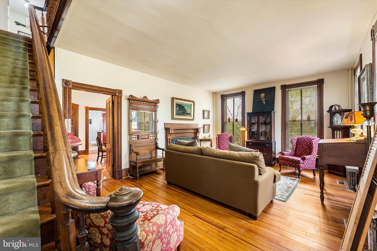 36625 SHOEMAKER SCHOOL RD, PURCELLVILLE, Virginia 20132, 5 Bedrooms Bedrooms, ,2 BathroomsBathrooms,Residential,For sale,36625 SHOEMAKER SCHOOL RD,VALO2093442 MLS # VALO2093442