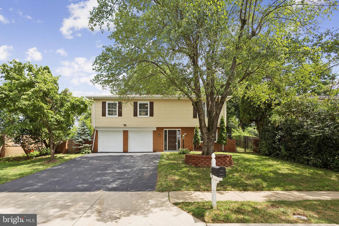 603 WILLIAMSBURG RD, STERLING, Virginia 20164, 4 Bedrooms Bedrooms, ,3 BathroomsBathrooms,Residential,For sale,603 WILLIAMSBURG RD,VALO2094694 MLS # VALO2094694