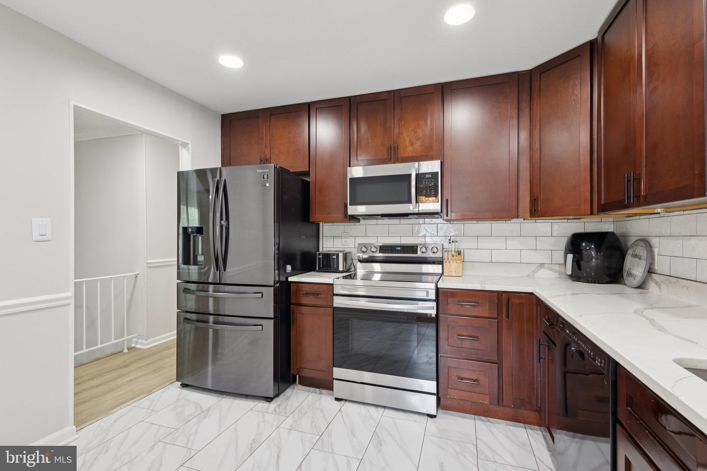 603 WILLIAMSBURG RD, STERLING, Virginia 20164, 4 Bedrooms Bedrooms, ,3 BathroomsBathrooms,Residential,For sale,603 WILLIAMSBURG RD,VALO2094694 MLS # VALO2094694