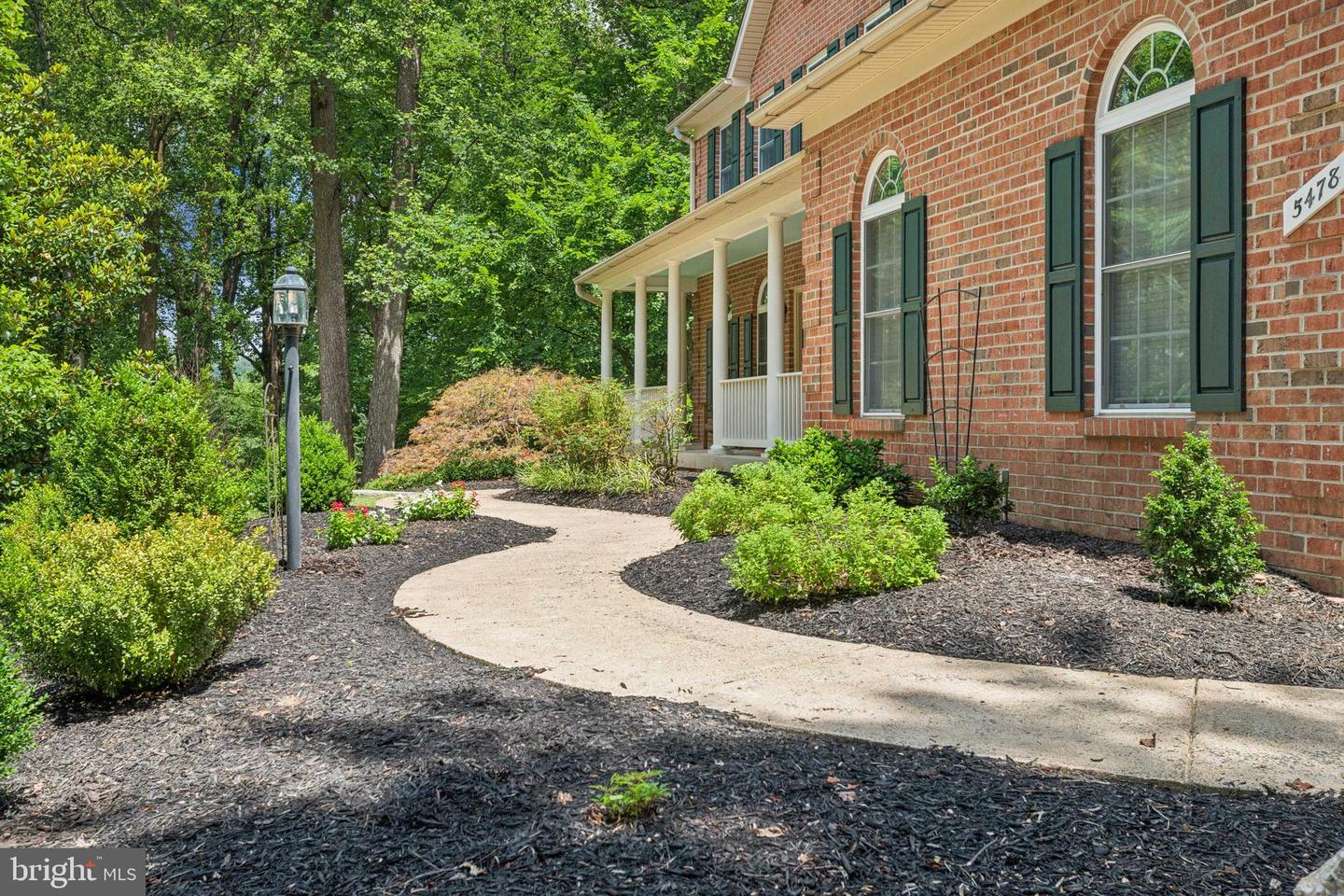 5478 ROSEHAVEN CT, WARRENTON, Virginia 20187, 4 Bedrooms Bedrooms, 12 Rooms Rooms,4 BathroomsBathrooms,Residential,For sale,5478 ROSEHAVEN CT,VAFQ2016640 MLS # VAFQ2016640