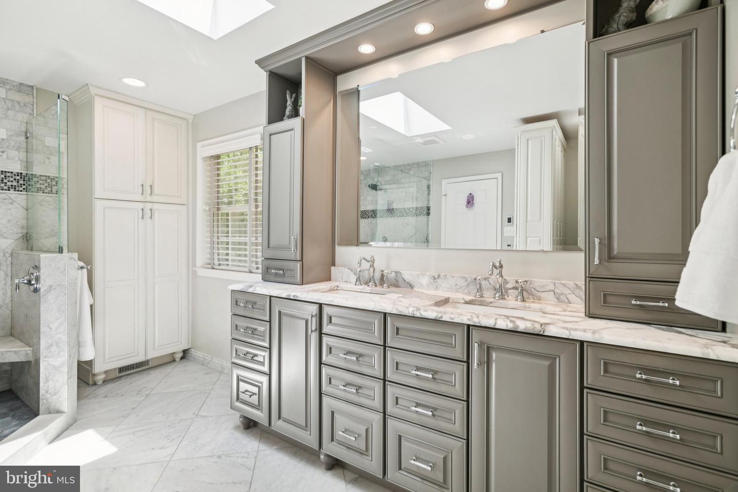 5478 ROSEHAVEN CT, WARRENTON, Virginia 20187, 4 Bedrooms Bedrooms, 12 Rooms Rooms,4 BathroomsBathrooms,Residential,For sale,5478 ROSEHAVEN CT,VAFQ2016640 MLS # VAFQ2016640