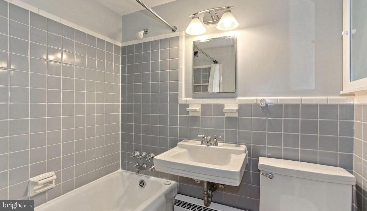 4200 CATHEDRAL AVE NW #517, WASHINGTON, District Of Columbia 20016, 2 Bedrooms Bedrooms, ,1 BathroomBathrooms,Residential,For sale,4200 CATHEDRAL AVE NW #517,DCDC2202014 MLS # DCDC2202014