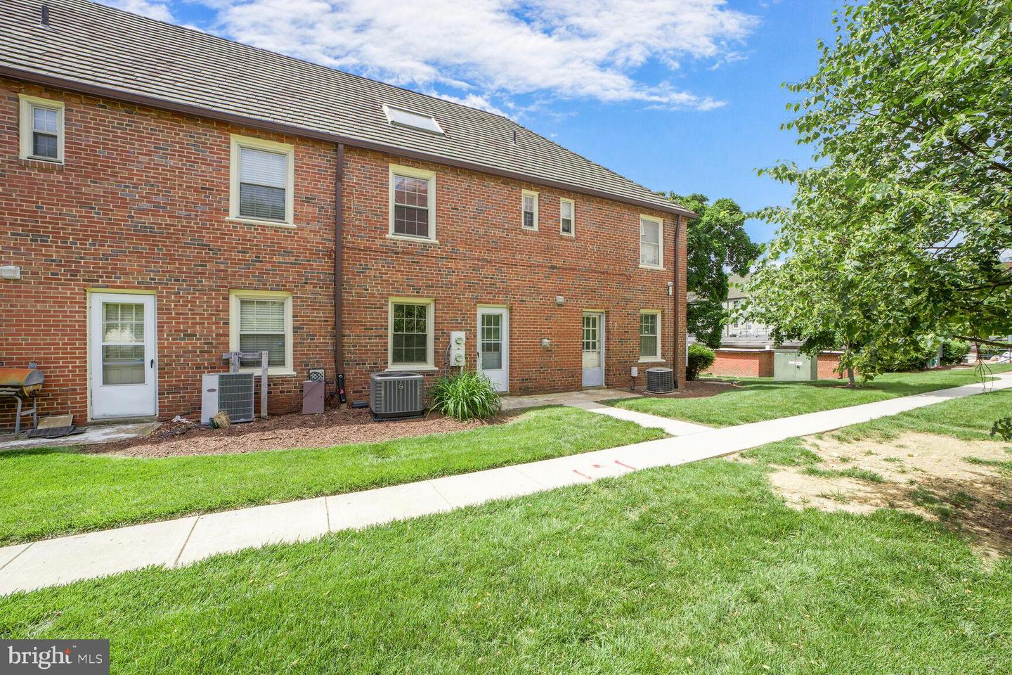 2019 38TH ST SE #B, WASHINGTON, District Of Columbia 20020, 2 Bedrooms Bedrooms, ,1 BathroomBathrooms,Residential,For sale,2019 38TH ST SE #B,DCDC2202190 MLS # DCDC2202190