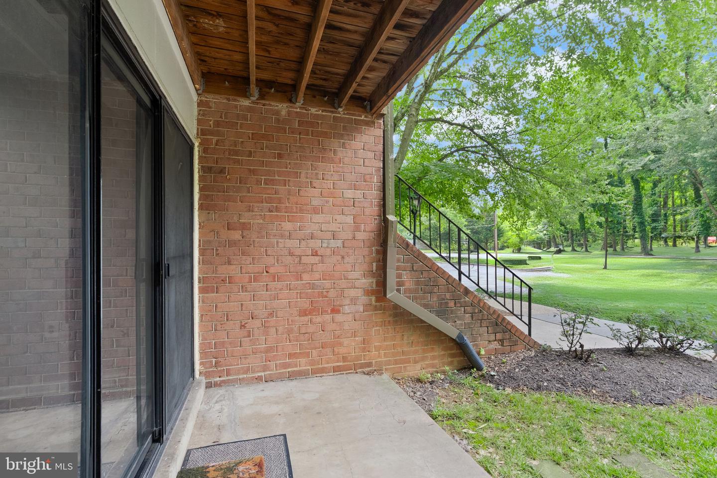 10720 W WEST DR #101, FAIRFAX, Virginia 22030, 2 Bedrooms Bedrooms, ,1 BathroomBathrooms,Residential,For sale,10720 W WEST DR #101,VAFC2006384 MLS # VAFC2006384
