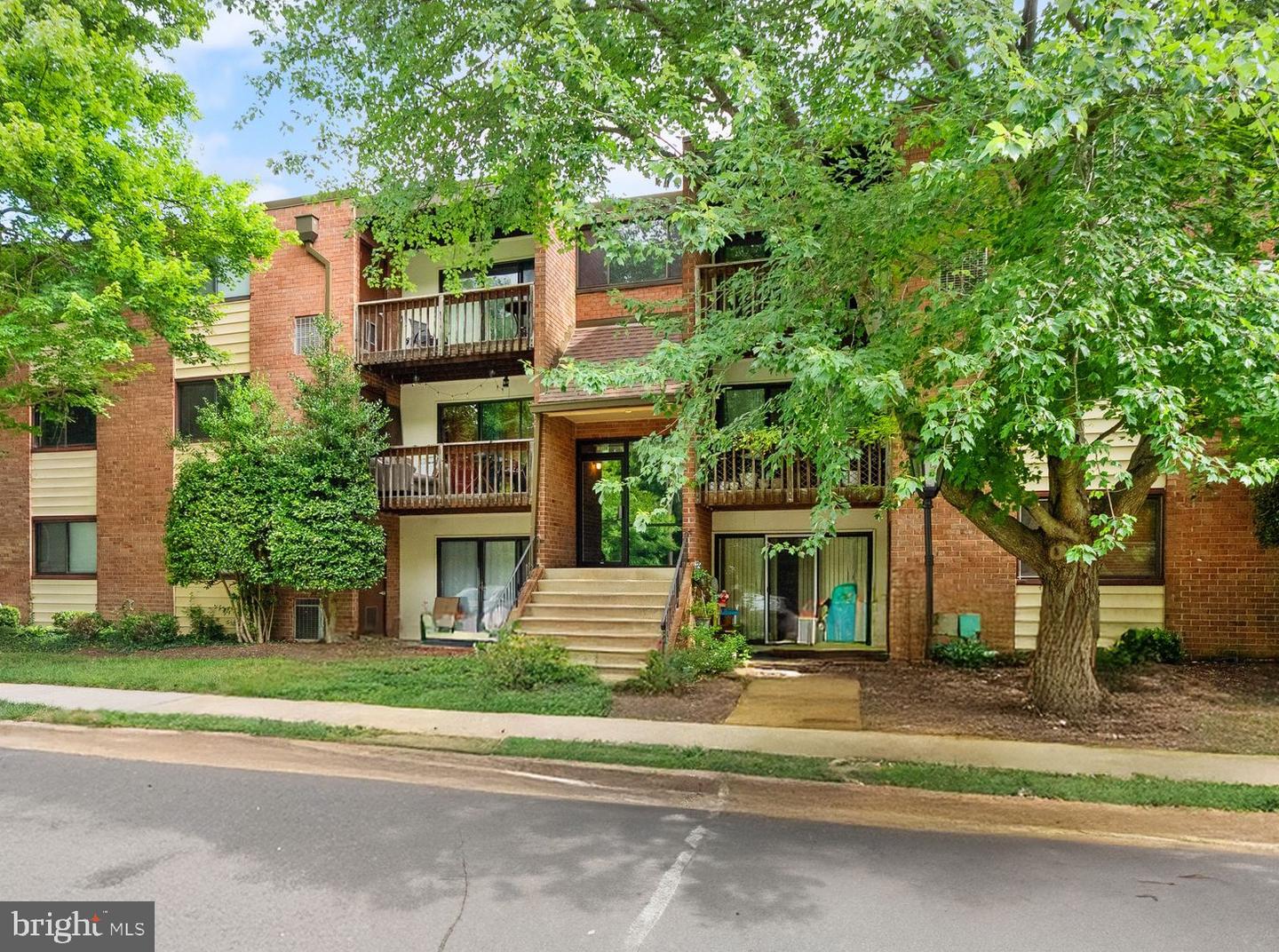10720 W WEST DR #101, FAIRFAX, Virginia 22030, 2 Bedrooms Bedrooms, ,1 BathroomBathrooms,Residential,For sale,10720 W WEST DR #101,VAFC2006384 MLS # VAFC2006384
