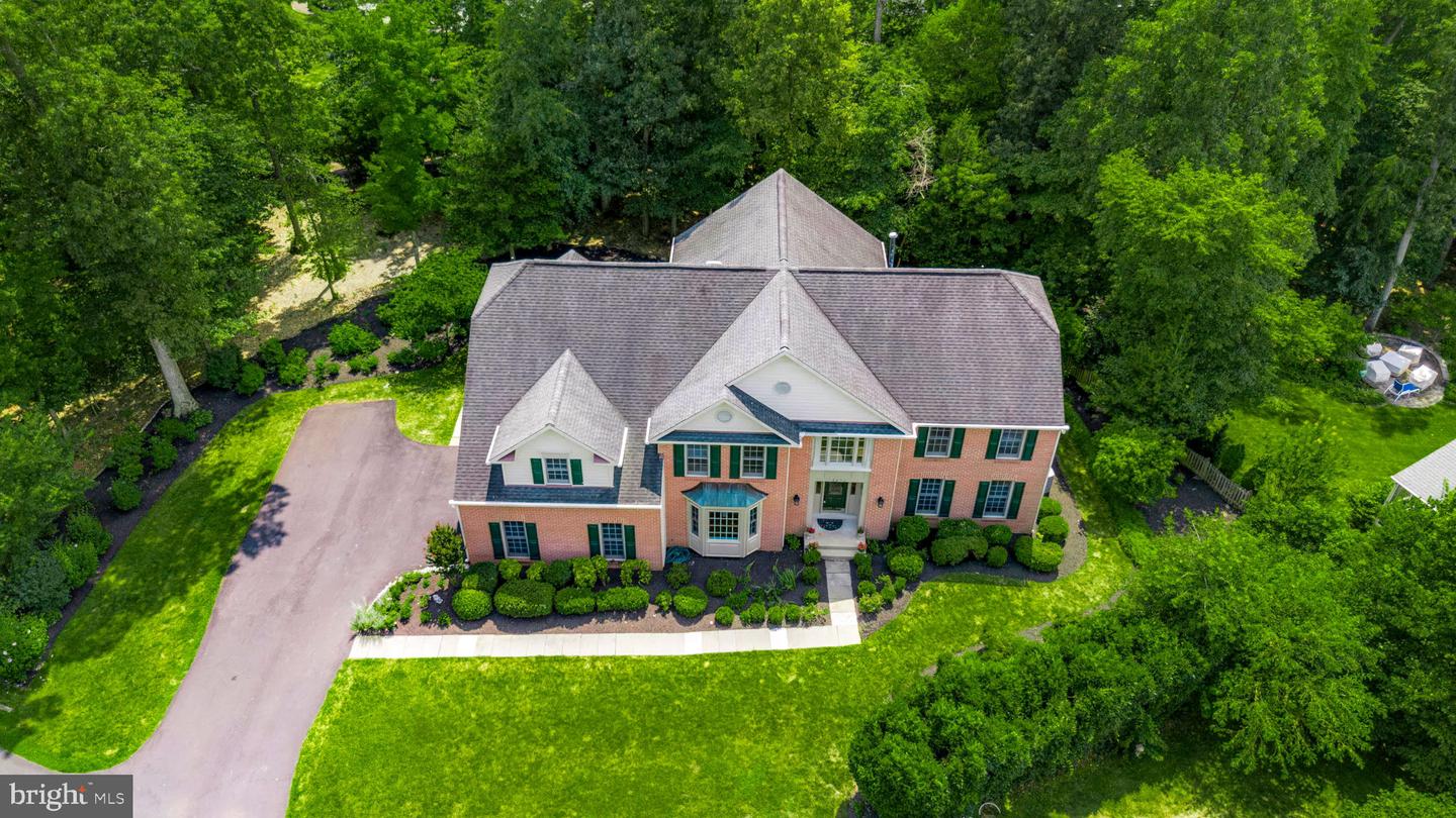3270 WILLOW GLEN DR, HERNDON, Virginia 20171, 6 Bedrooms Bedrooms, ,4 BathroomsBathrooms,Residential,For sale,3270 WILLOW GLEN DR,VAFX2243476 MLS # VAFX2243476