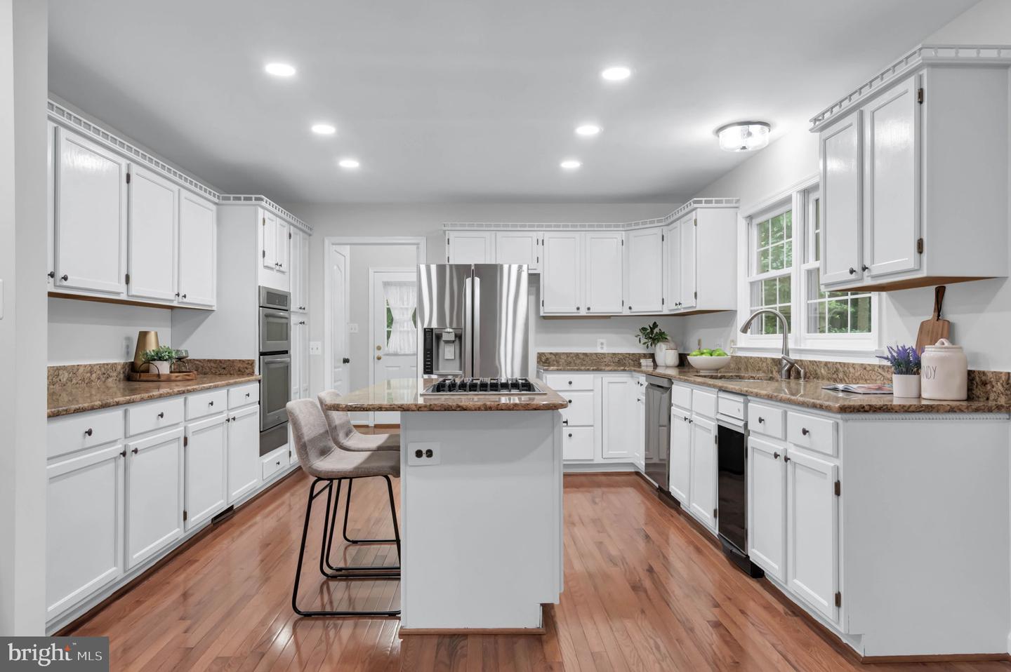 3270 WILLOW GLEN DR, HERNDON, Virginia 20171, 6 Bedrooms Bedrooms, ,4 BathroomsBathrooms,Residential,For sale,3270 WILLOW GLEN DR,VAFX2243476 MLS # VAFX2243476