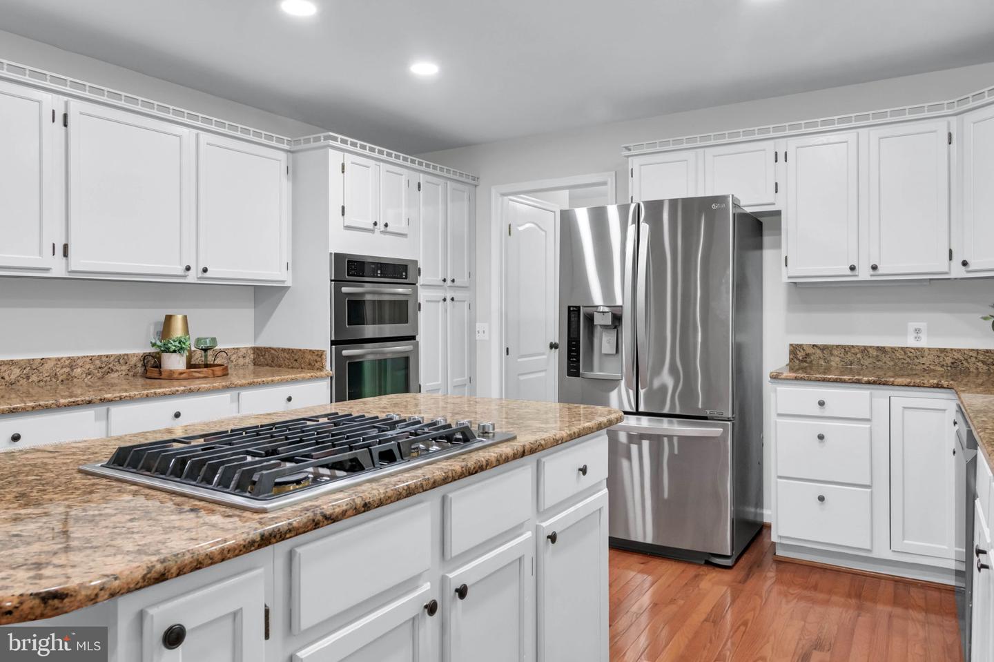 3270 WILLOW GLEN DR, HERNDON, Virginia 20171, 6 Bedrooms Bedrooms, ,4 BathroomsBathrooms,Residential,For sale,3270 WILLOW GLEN DR,VAFX2243476 MLS # VAFX2243476