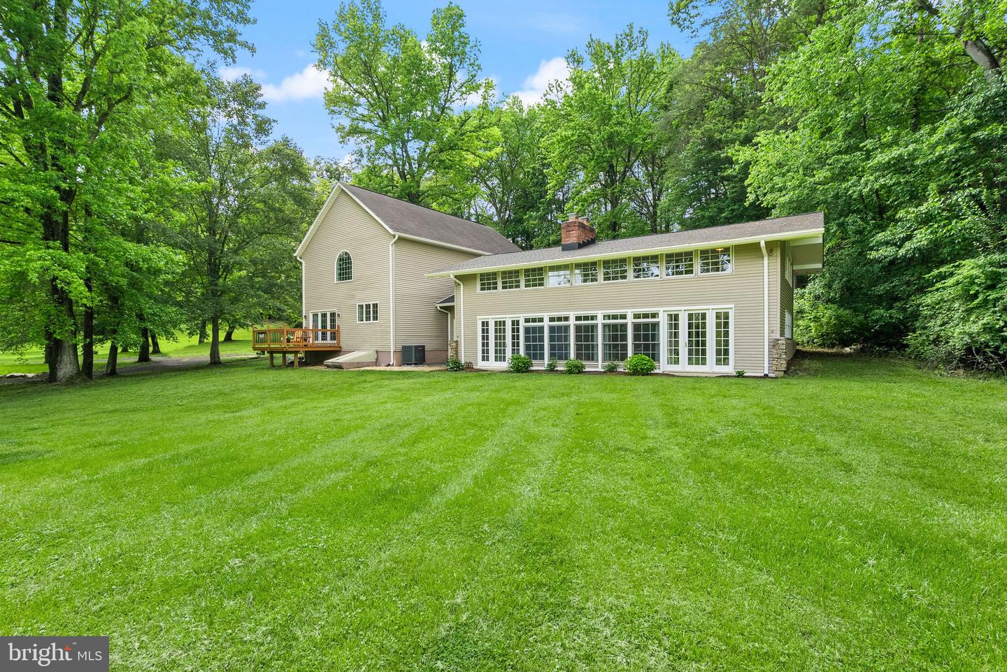 6612 BRIARCROFT ST, CLIFTON, Virginia 20124, 6 Bedrooms Bedrooms, ,5 BathroomsBathrooms,Residential,For sale,6612 BRIARCROFT ST,VAFX2244724 MLS # VAFX2244724