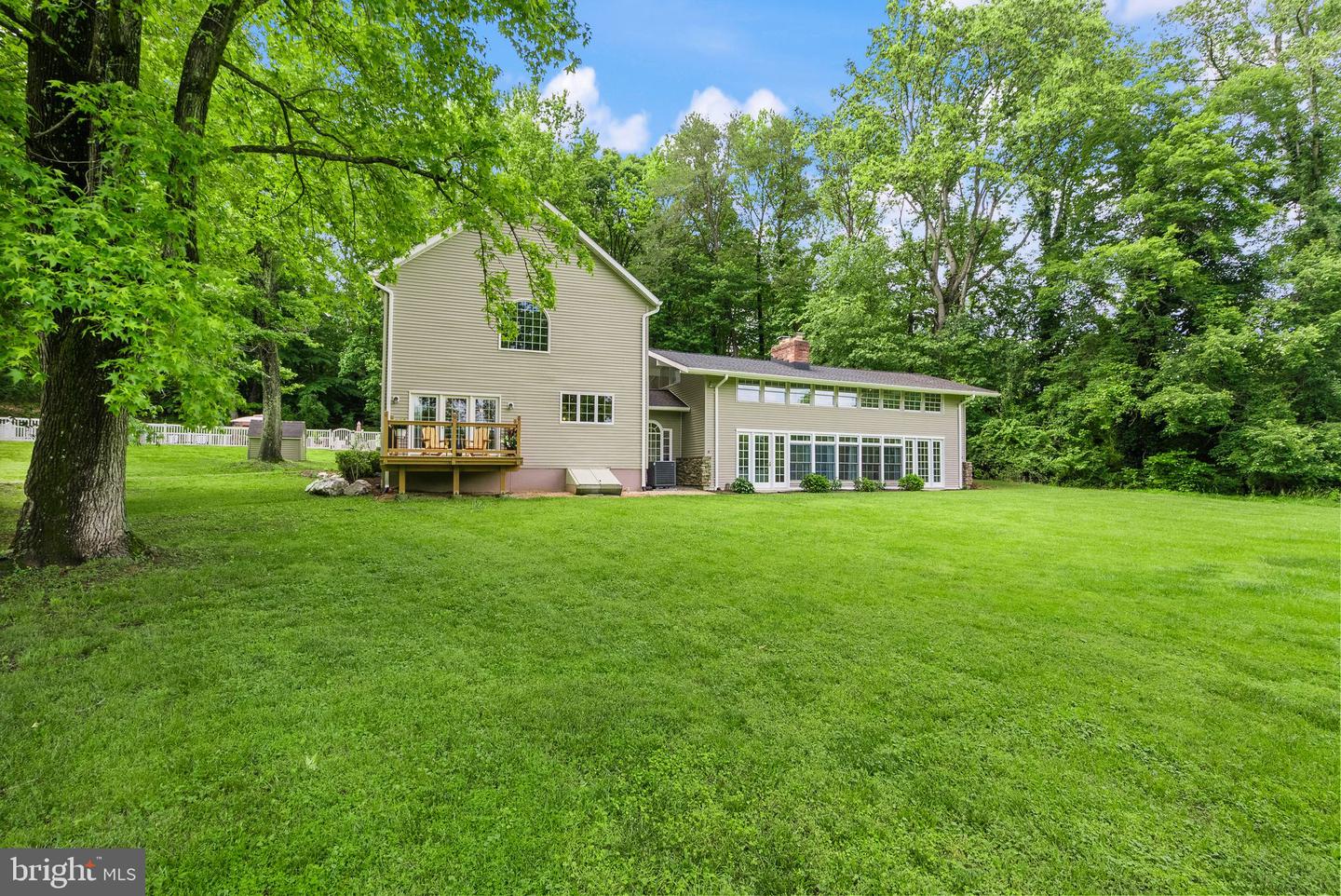 6612 BRIARCROFT ST, CLIFTON, Virginia 20124, 6 Bedrooms Bedrooms, ,5 BathroomsBathrooms,Residential,For sale,6612 BRIARCROFT ST,VAFX2244724 MLS # VAFX2244724