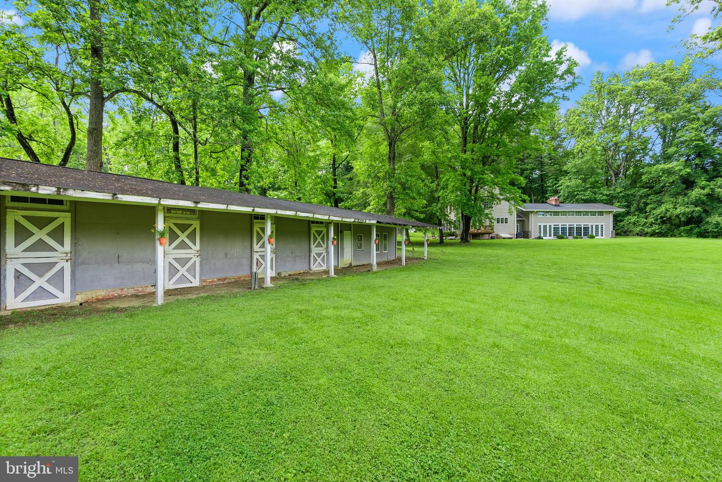 6612 BRIARCROFT ST, CLIFTON, Virginia 20124, 6 Bedrooms Bedrooms, ,5 BathroomsBathrooms,Residential,For sale,6612 BRIARCROFT ST,VAFX2244724 MLS # VAFX2244724