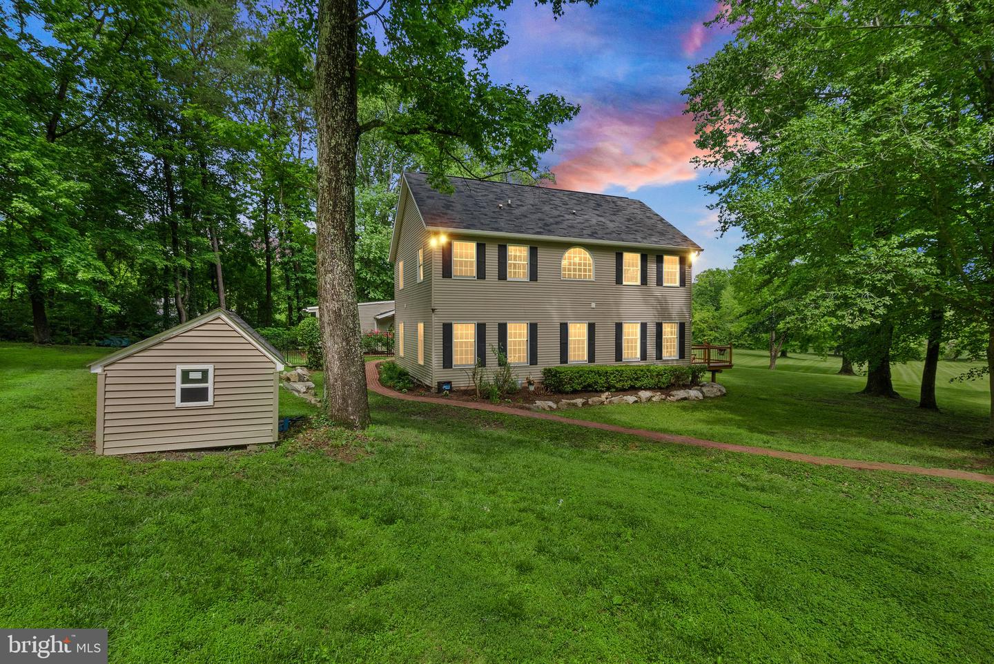 6612 BRIARCROFT ST, CLIFTON, Virginia 20124, 6 Bedrooms Bedrooms, ,5 BathroomsBathrooms,Residential,For sale,6612 BRIARCROFT ST,VAFX2244724 MLS # VAFX2244724