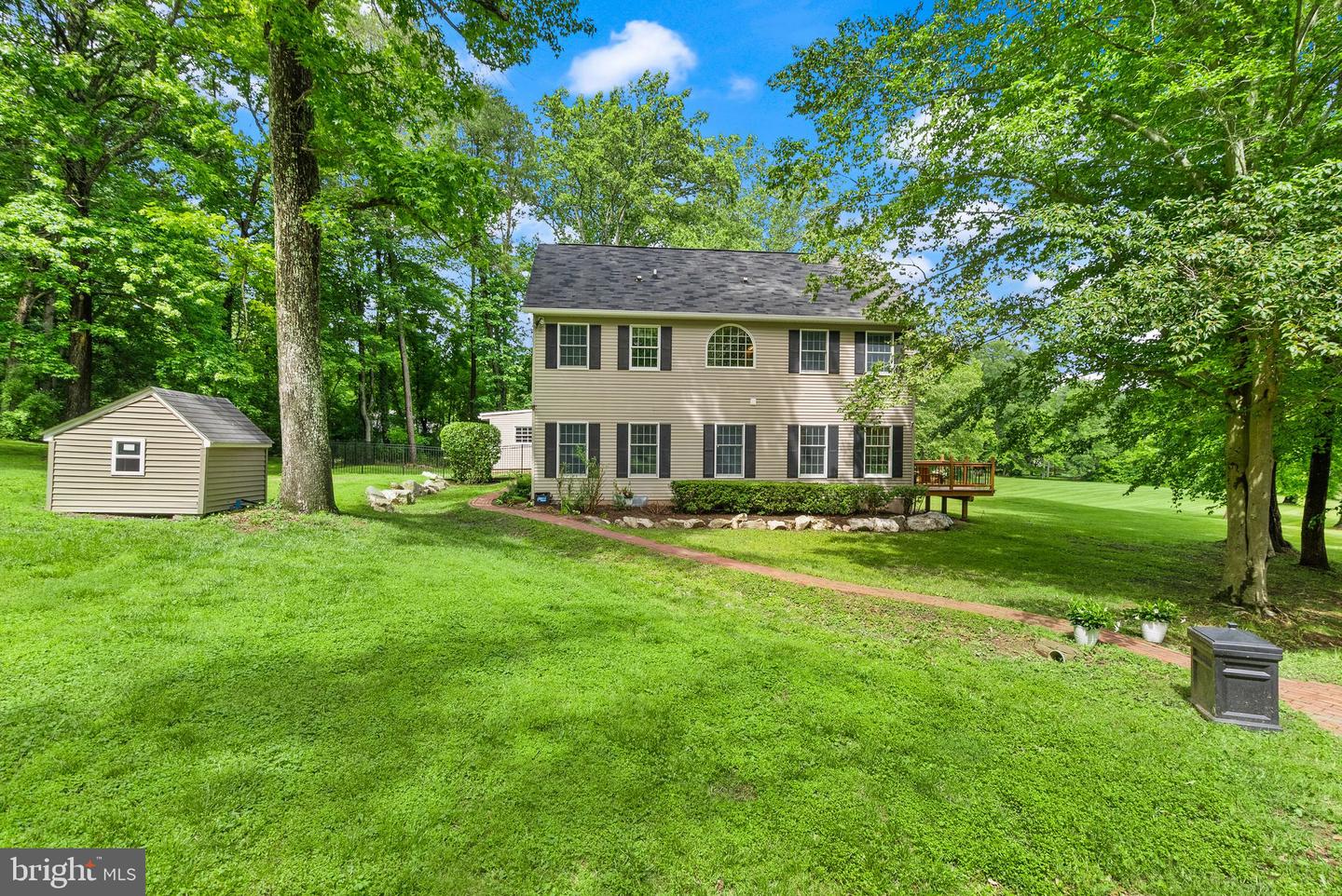 6612 BRIARCROFT ST, CLIFTON, Virginia 20124, 6 Bedrooms Bedrooms, ,5 BathroomsBathrooms,Residential,For sale,6612 BRIARCROFT ST,VAFX2244724 MLS # VAFX2244724